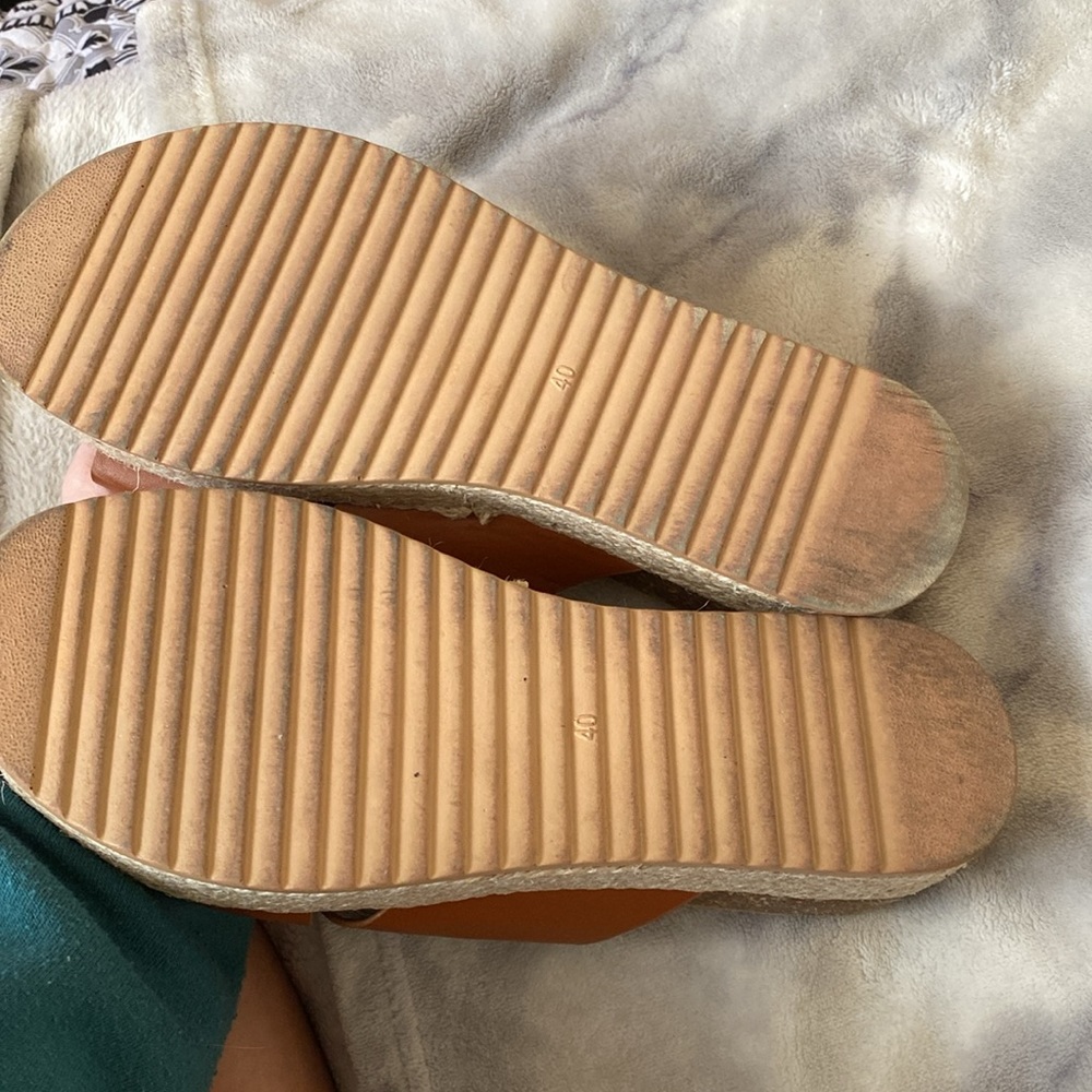 Sandals - Picture 2 of 2